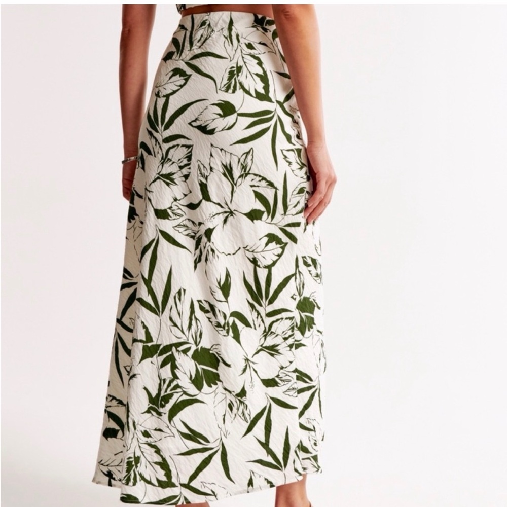 Abercrombie & Fit h Tropical Print Cutout Maxi set ! Size XS - Picture 2 of 6
